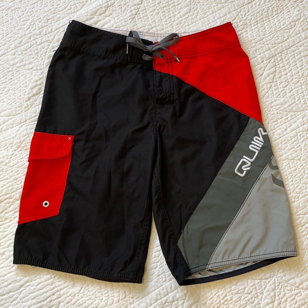 Men’s Quiksilver Board Shorts Size 29
